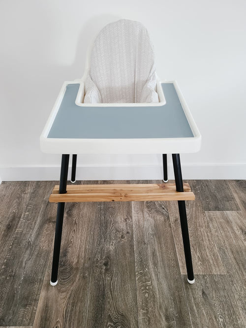 Ikea high chair Antilop Makeover with placemat and legwraps cushion