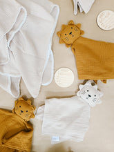 Load image into Gallery viewer, Lion Blanket Lovie for Babies and Toddlers
